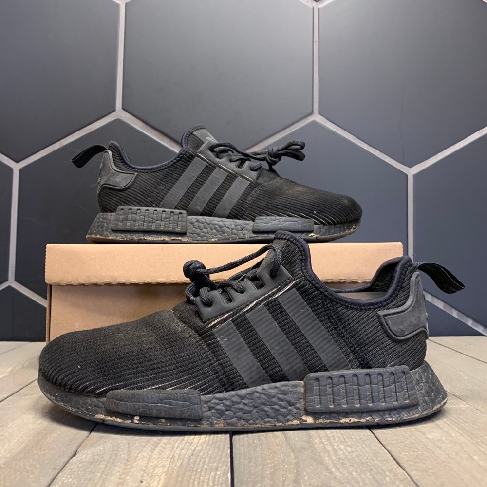 ~Used W/O Box! Adidas NMD R1 Triple Black Reflective Running  Sneakers Size 10